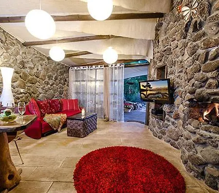 Two Snales Villa Ani'am Exterior photo