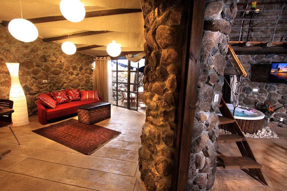 Two Snales Lodge Ani'am